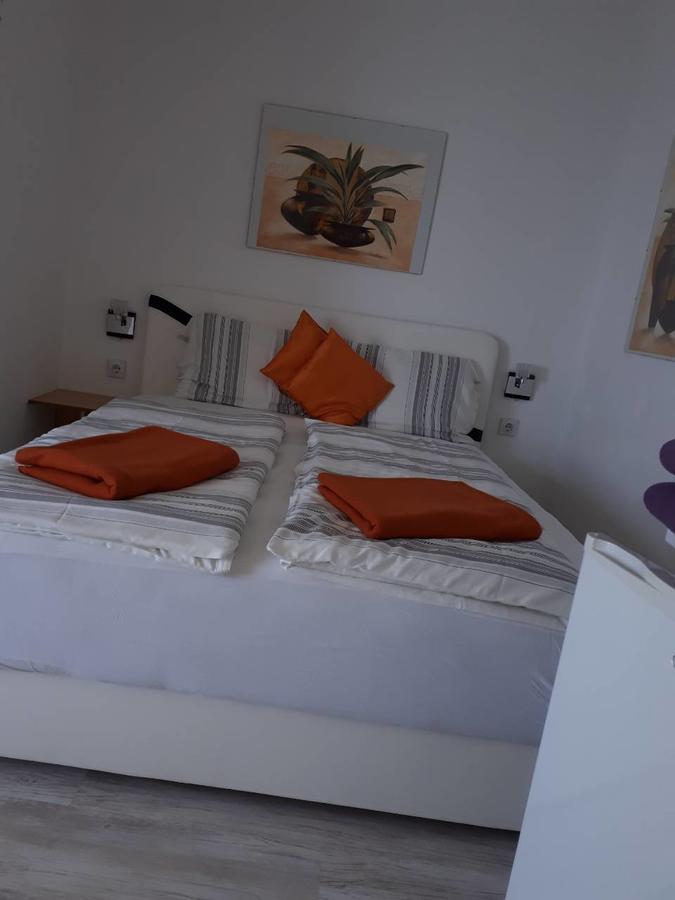 דוברה וודה Guesthouse Oaza Emi מראה חיצוני תמונה